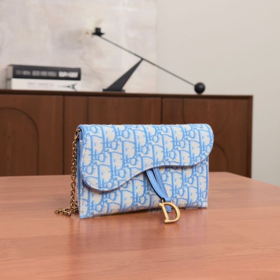 DIOR 淺藍色刺繡Saddle二合一 woc 肩背斜背包19*11*3 99新配件塵袋 吊牌-1