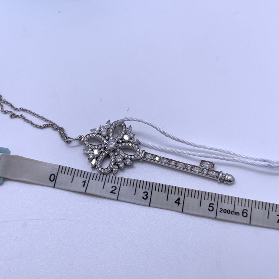Tiffany 蒂芙尼 維多利亞鑰匙項鍊 白金鑲鑽吊墜項鍊大號 吊墜長5.5cm-6