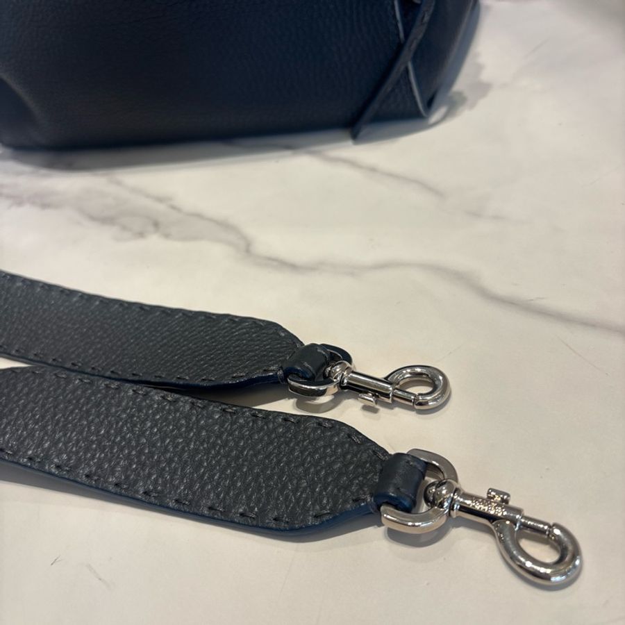 Fendi芬迪LEI SELLERIA 全皮手袋锡器灰-16