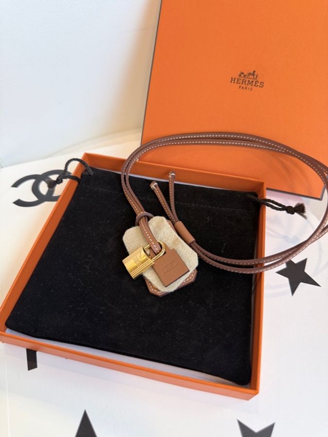 全新✨Hermes✨ O'KELLY PENDANT 鎖頭項鍊掛飾-2
