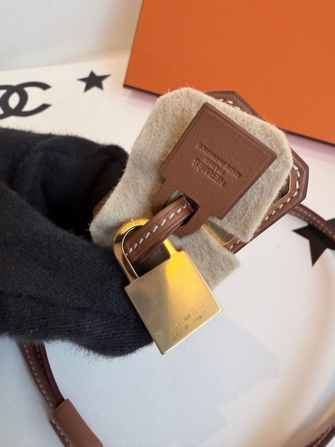 全新✨Hermes✨ O'KELLY PENDANT 鎖頭項鍊掛飾-8
