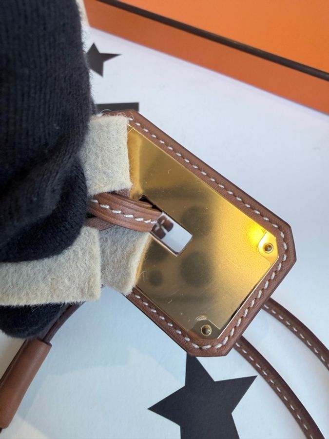 全新✨Hermes✨ O'KELLY PENDANT 鎖頭項鍊掛飾-11