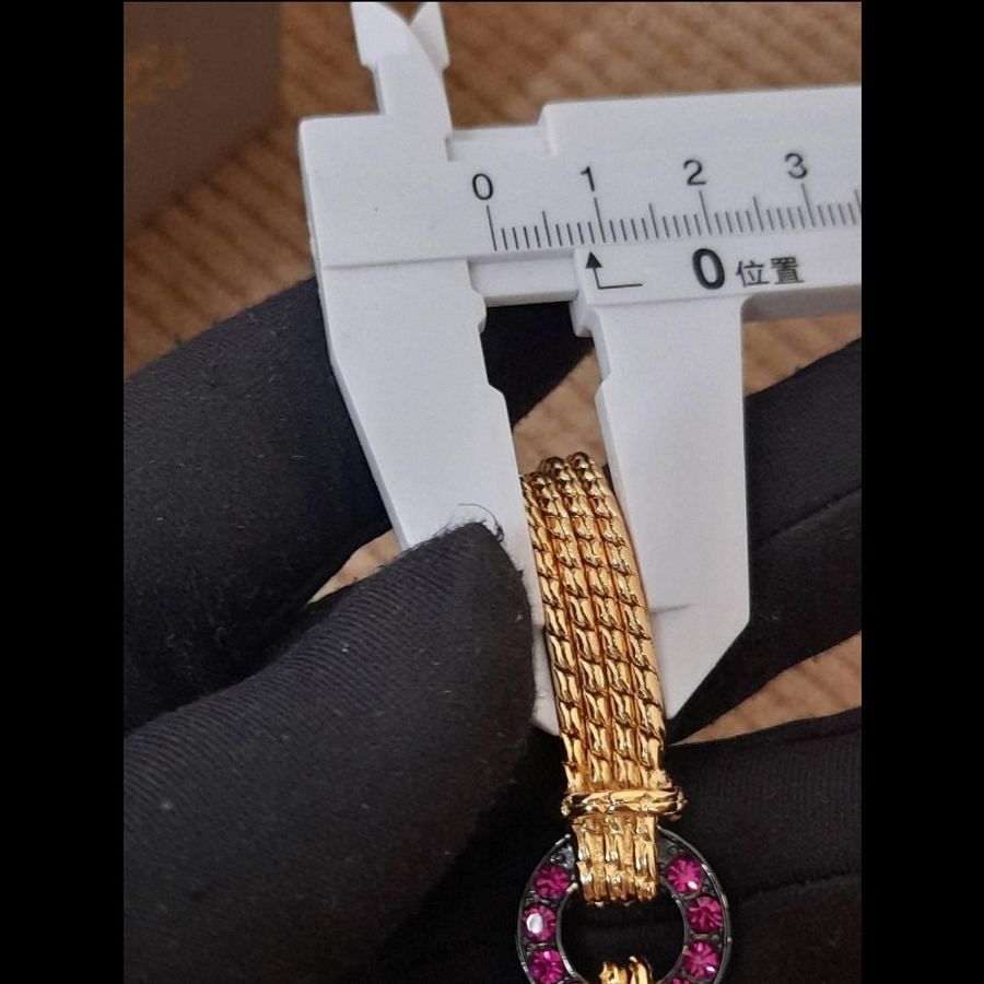 Vivienne Westwood Jewellery 正版絕版 全新 高級感 人造寶石 手環 手圍約18.5公分 請看商品敘述-6