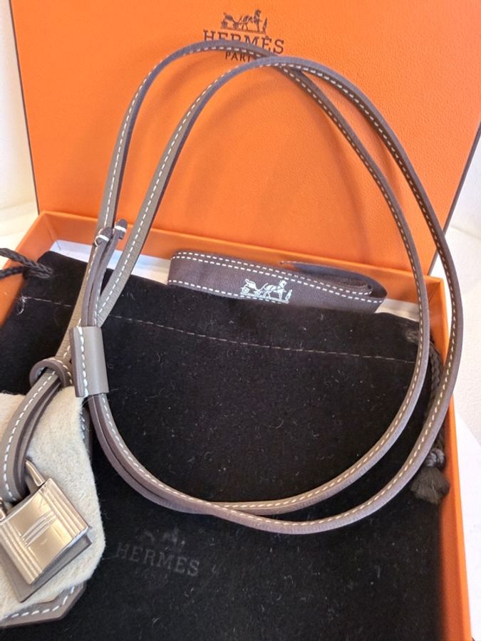 全新✨Hermes✨ O'KELLY PENDANT 鎖頭項鍊掛飾-2