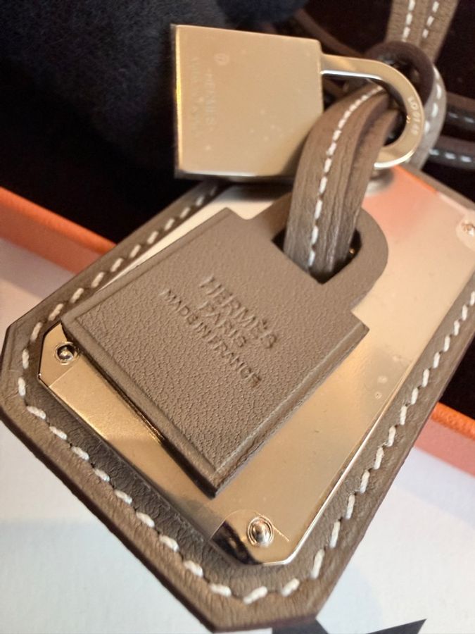 全新✨Hermes✨ O'KELLY PENDANT 鎖頭項鍊掛飾-9