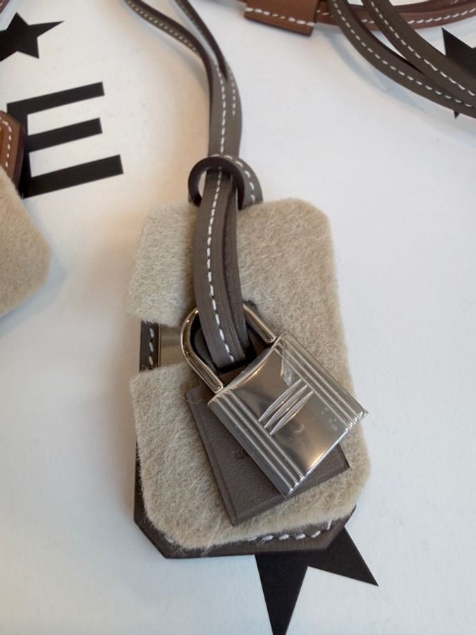 全新✨Hermes✨ O'KELLY PENDANT 鎖頭項鍊掛飾-10