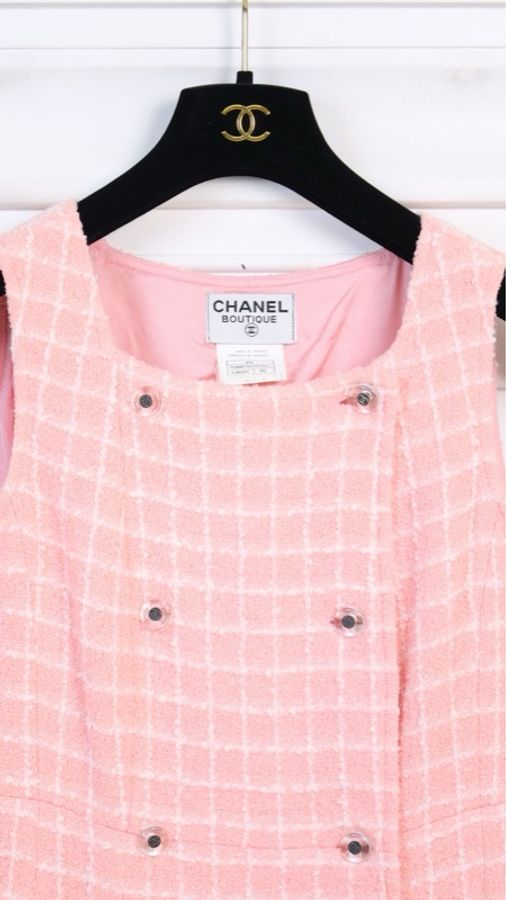 Chanel 97年樱花粉格纹亚克力双排扣无袖连衣裙-8