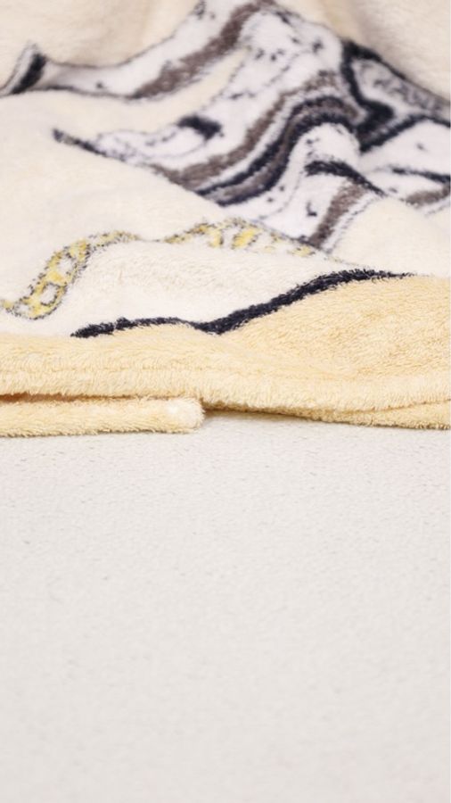Chanel 94年秀款毛巾系列黄色涂鸦毛巾浴袍-22