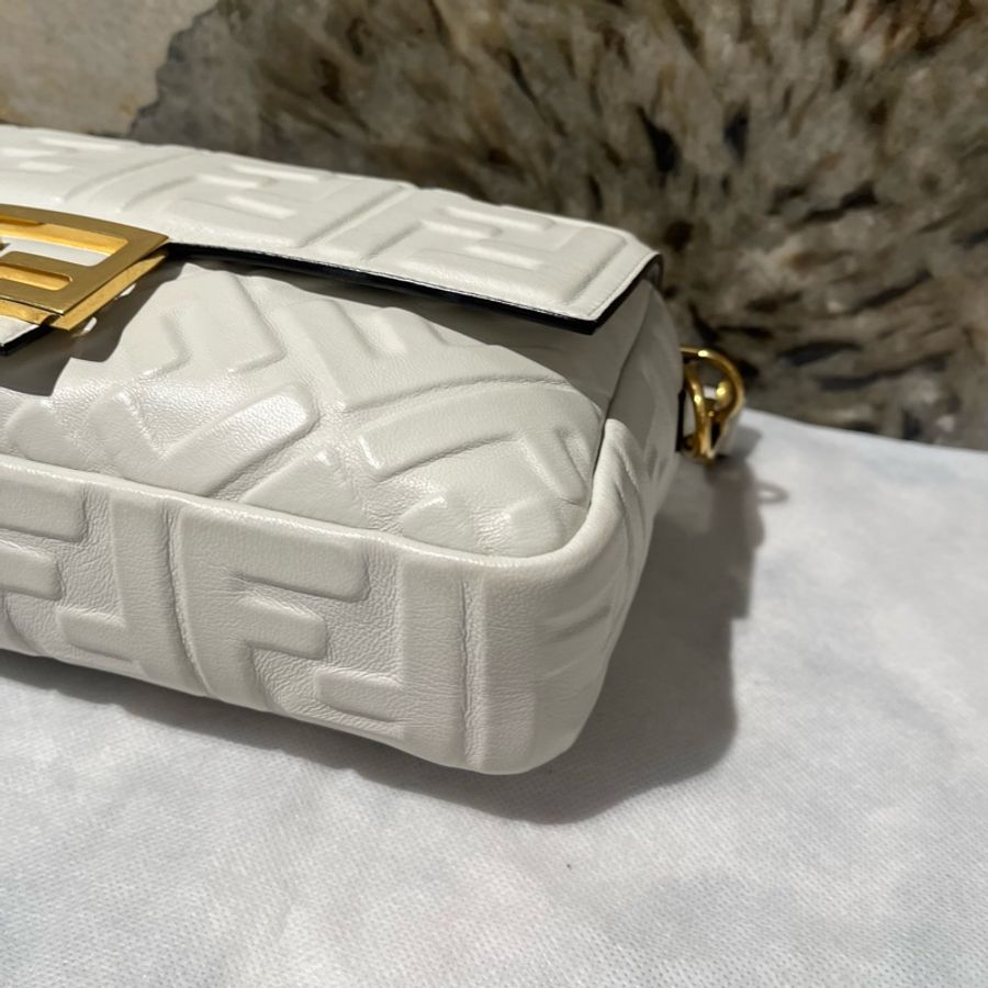 Fendi白色牛皮法棍兩用包-6