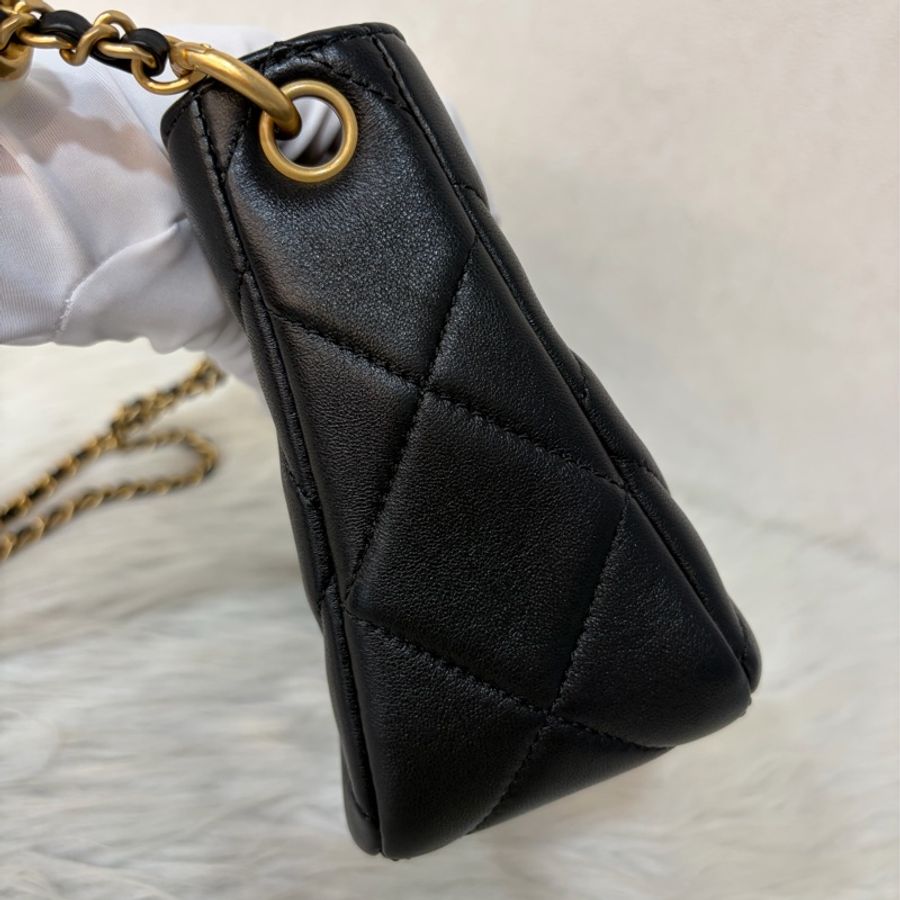 CHANEL AS4859 黑色羊皮 金鍊珍珠 肩背包腋下包白湯圓包手提包-37