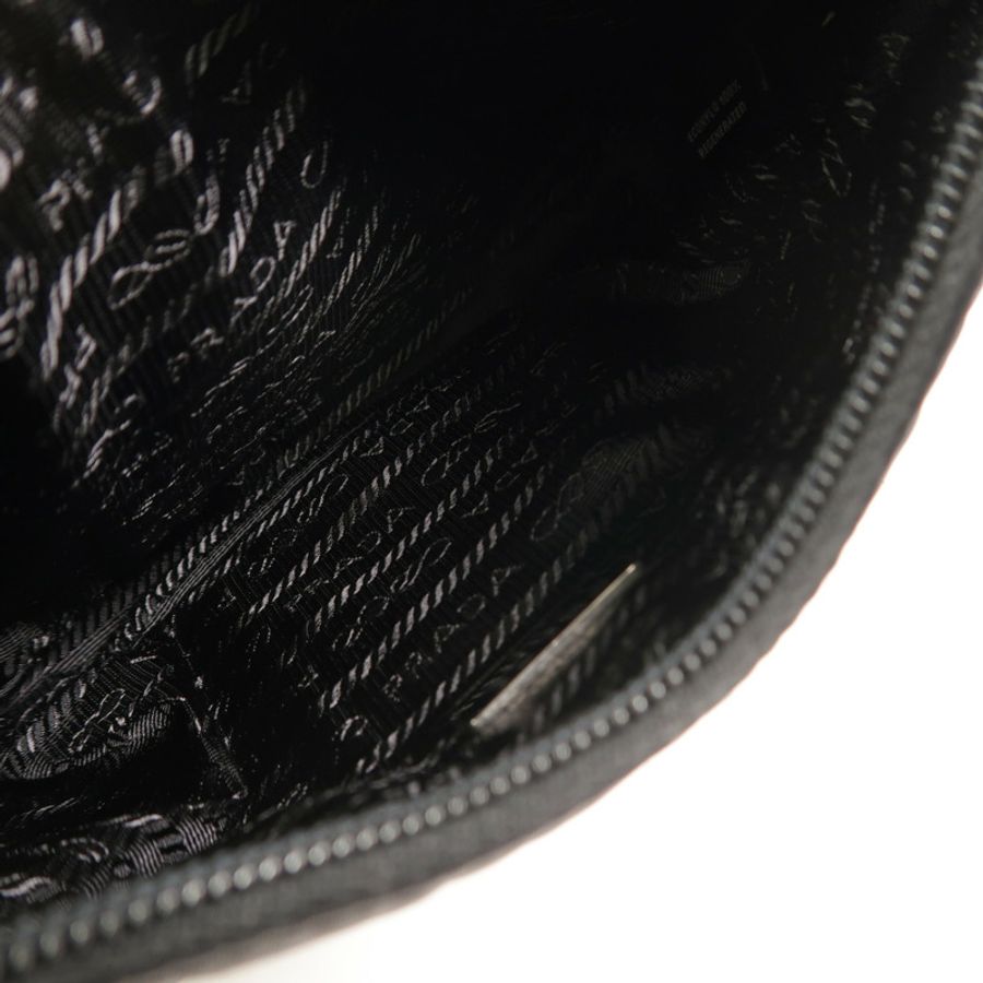 PRADA 尼龍Hobo (Re-Edition 2000)肩背袋-4