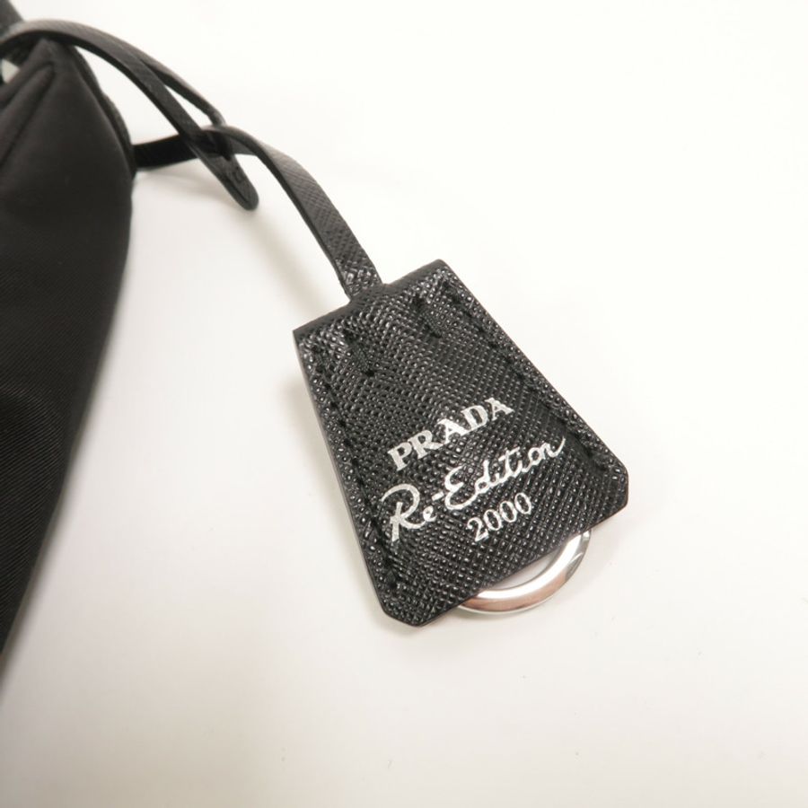 PRADA 尼龍Hobo (Re-Edition 2000)肩背袋-8