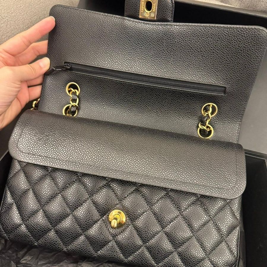 *SHIHNA名牌精品*CHANEL CF 25荔枝牛皮黑金釦斜背包/肩背包 (30開保卡款)-2