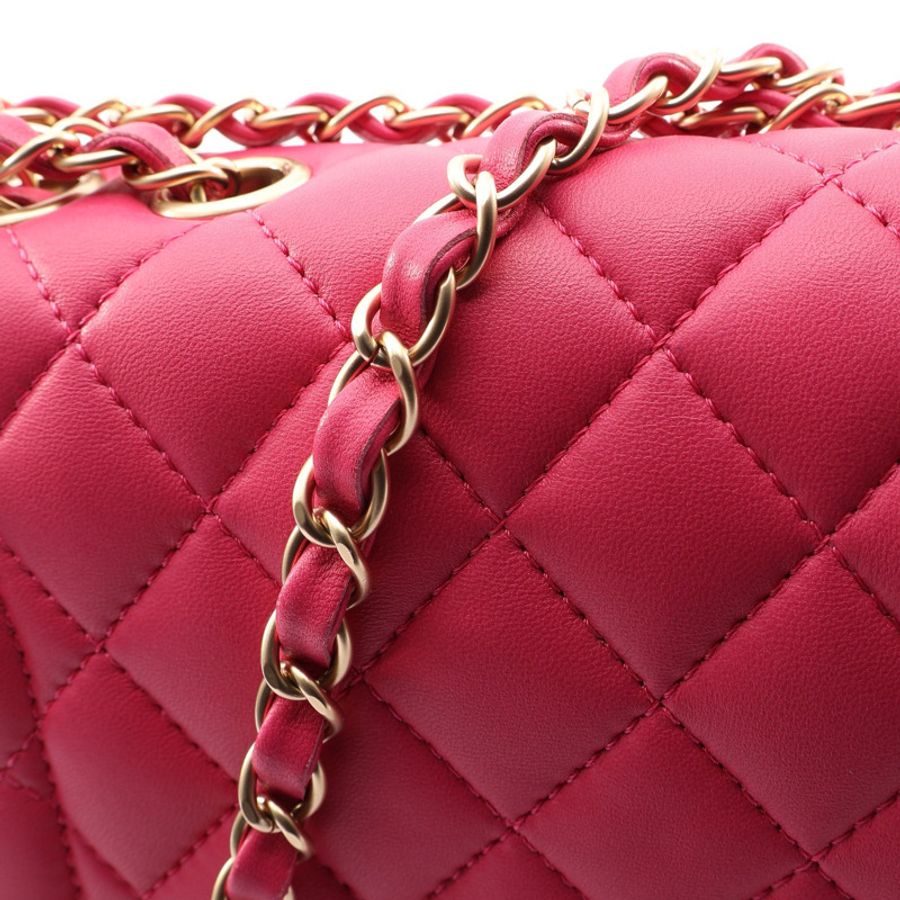 CHANEL 香奈兒 Mademoiselle Chic Flap 肩背包 粉色 菱格紋 羊皮 金扣 A93938-15
