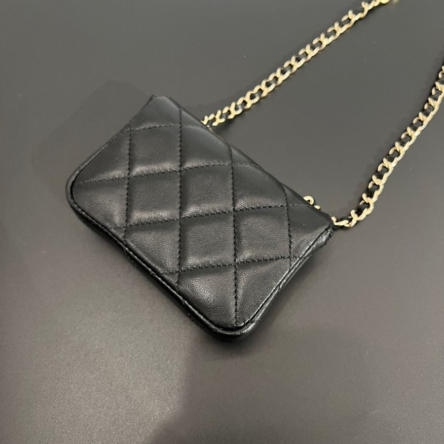 CHANEL 香奈兒 蝴蝶結肩帶金扣小羊皮腰包 黑色-9