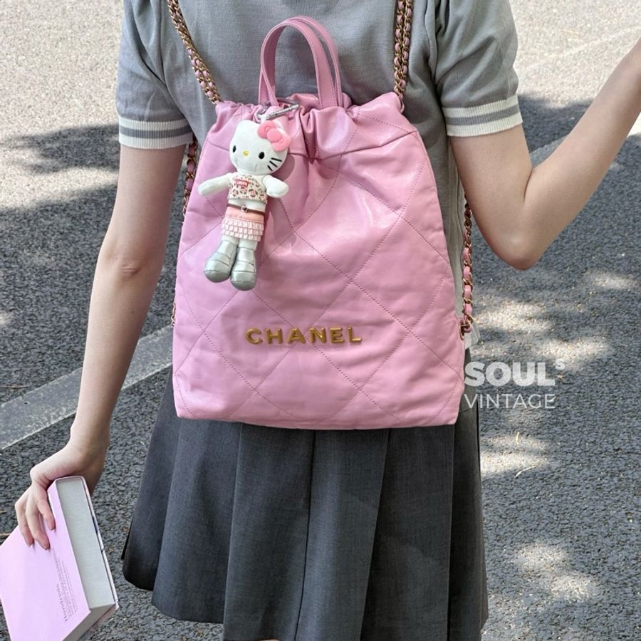 Chanel • 經典粉色金釦22 Bag 後背包 芯片款✨-1