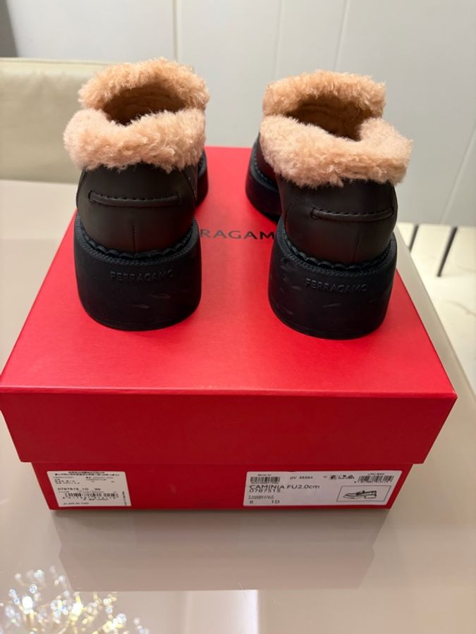 Ferragamo 冬季全新款絨毛樂福鞋-1