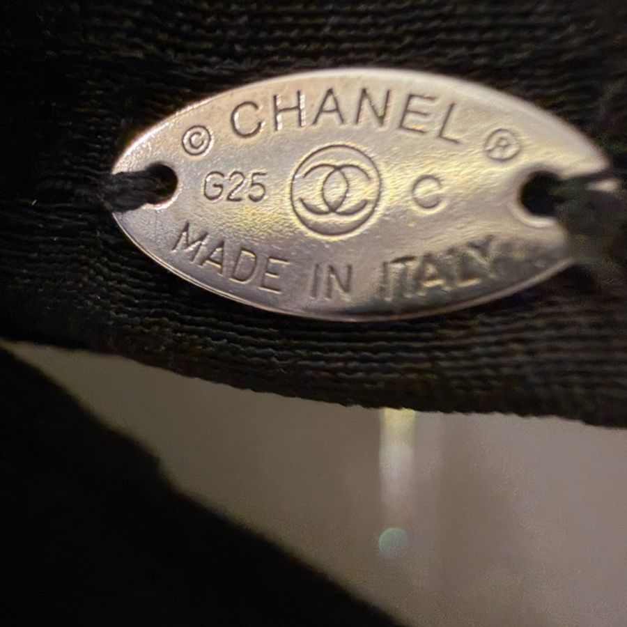 Chanel 蝴蝶結黑色,雙C扣髮夾-5