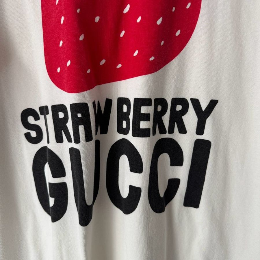 🎉甜甜售 可愛又百搭😍Gucci 草莓白T-2