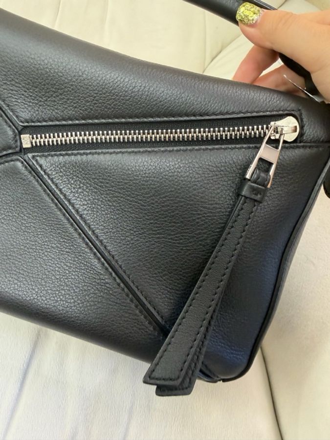 羅意威 Loewe全黑小號puzzle男女同款 無附件 底長24cm。-19