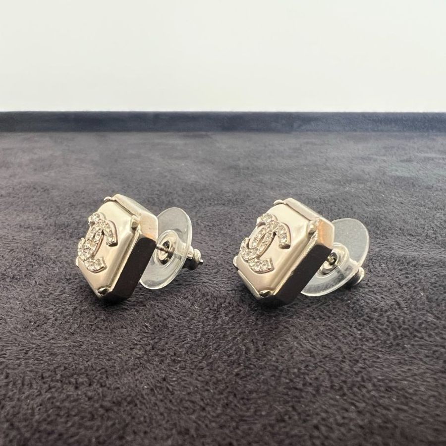 CHANEL 銀方形雙C水鑽耳環-2