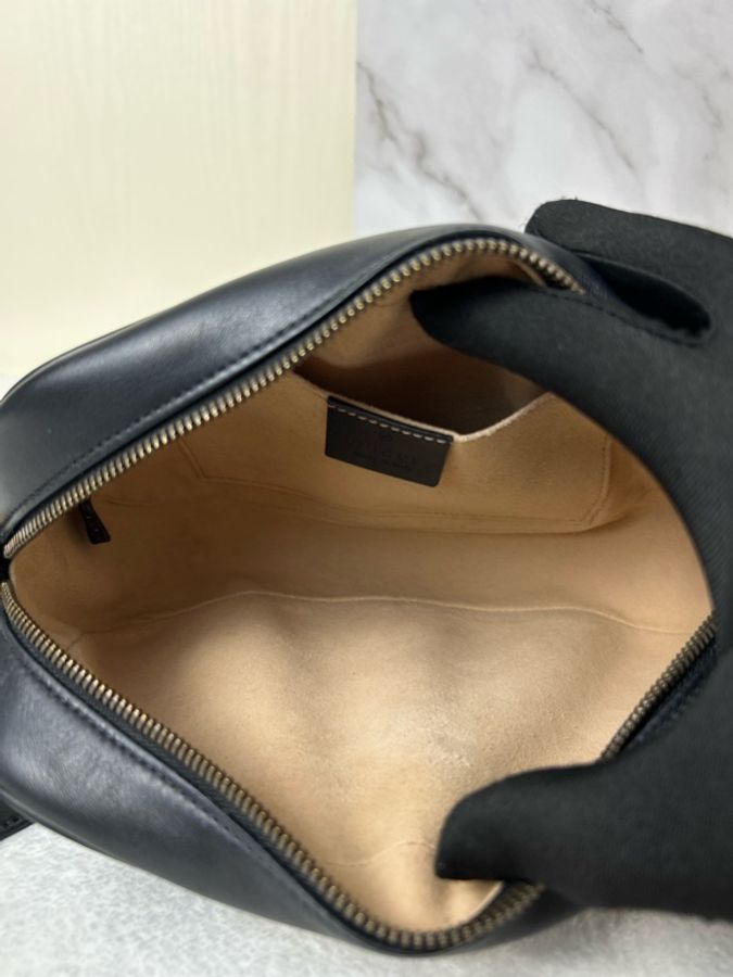 Gucci 雙 G Marmont 中號相機包-21