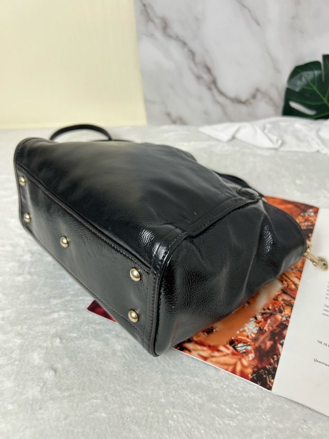 Gucci Soho 漆皮手提斜背-15