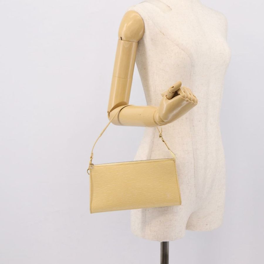 【日本直送】路易威登 Epi Pochette Accessoires 手拿包 香草色 M5294A LV Auth 195523V-21