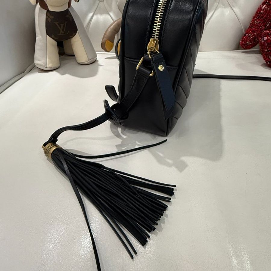 YSL 全皮流蘇金釦相機包 黑色-2