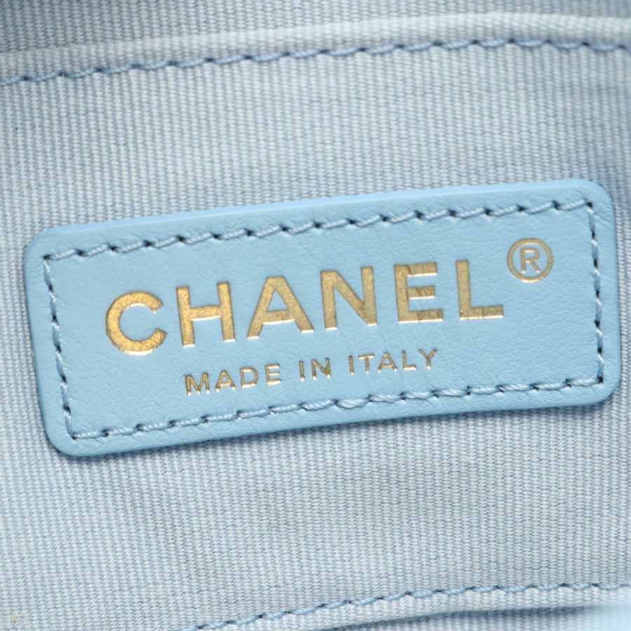 香奈兒 (CHANEL) 絎縫鏈條肩背包，羊皮材質，藍色，二手，金色五金，銀色五金，CC-3