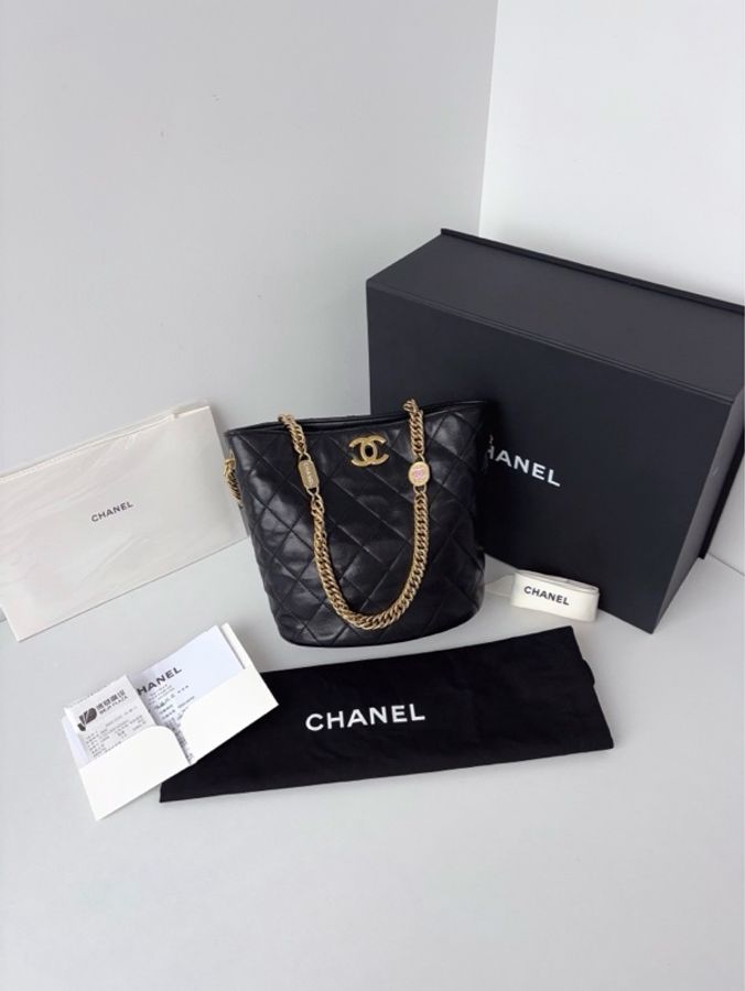 💎Chanel香奈兒｜23c黑金琺瑯徽章鏈條Hobo水桶包｜99新芯片款全配-1