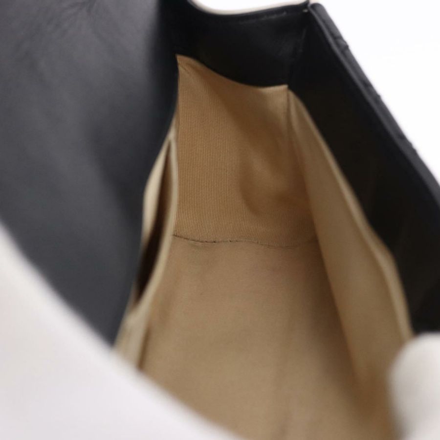 【日本直送】香奈兒 Chain Matelasse 2.55 單肩包,羊皮材質,黑色,金色雙C標誌,正品編號 194876V-21