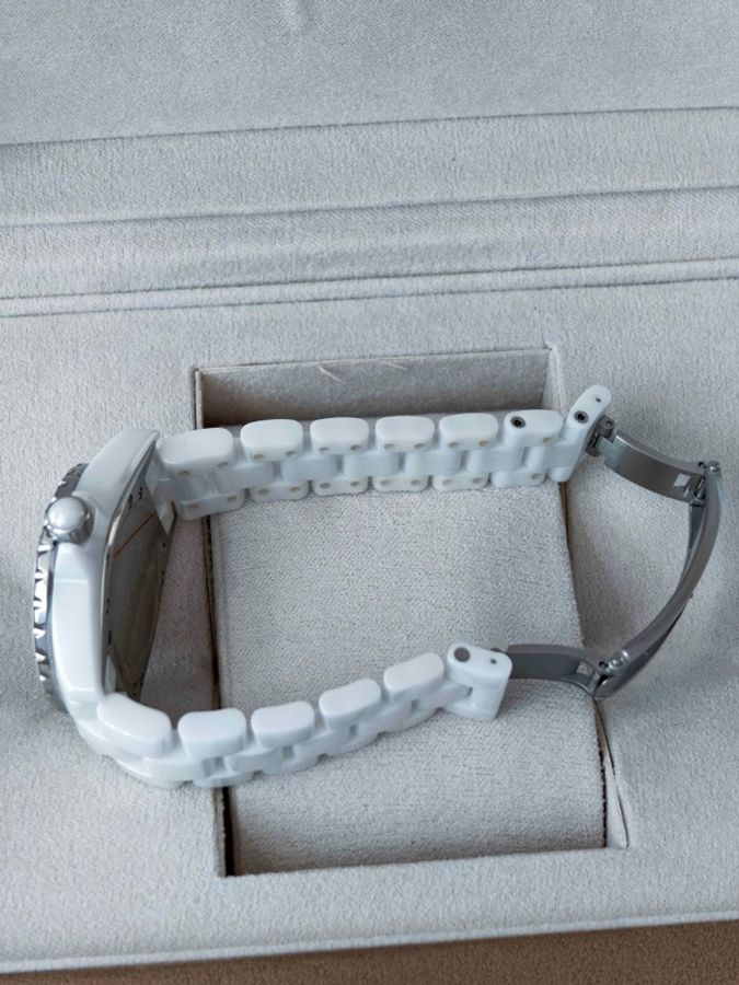 Chanel 香奈兒J12粉鑽刻 33盤 石英 單表 H1476-3