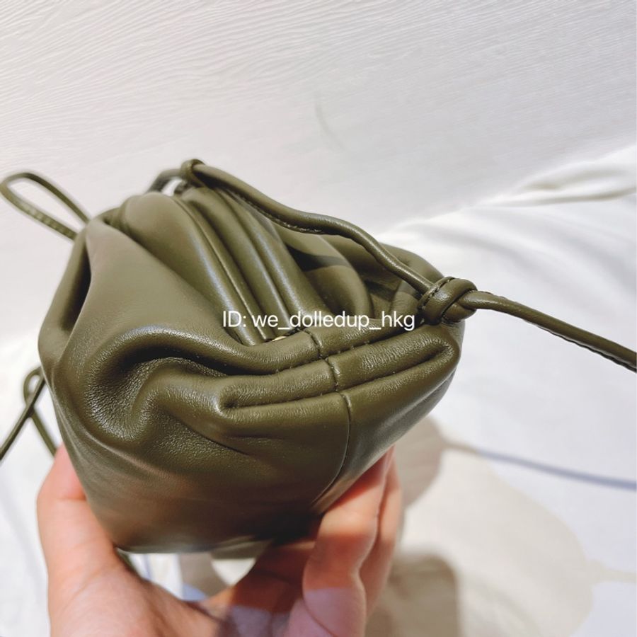 BV Mini Pouch 雲朵包 墨綠色-4