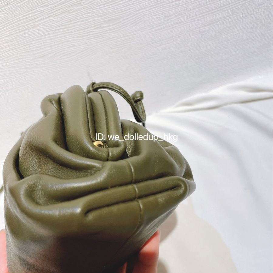 BV Mini Pouch 雲朵包 墨綠色-5