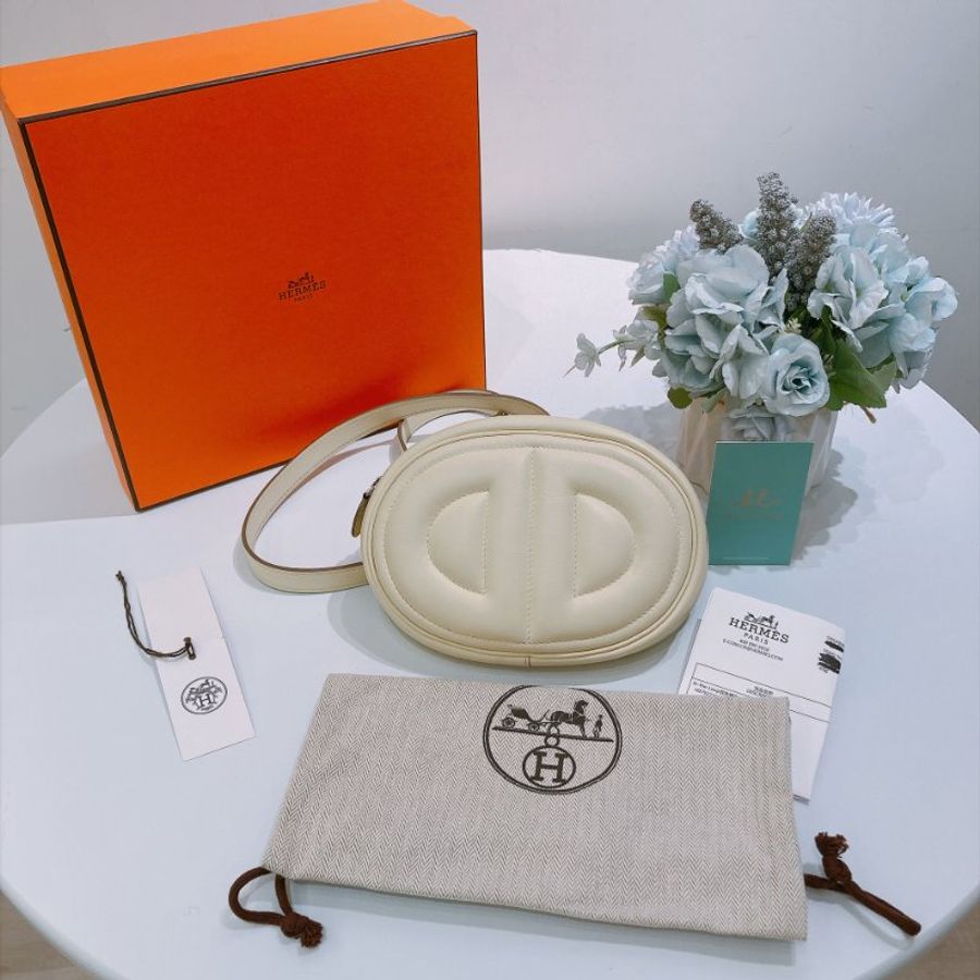 TW4948	Hermes 愛馬仕豬鼻腰包  In-The-Loop Belt Bag Swift Jaune Milton I8 x Rouge H x PHW-10