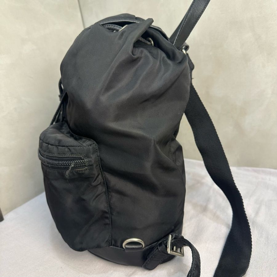 【赫蒂國際精品】 Prada黑色尼龍後背包vintage-6