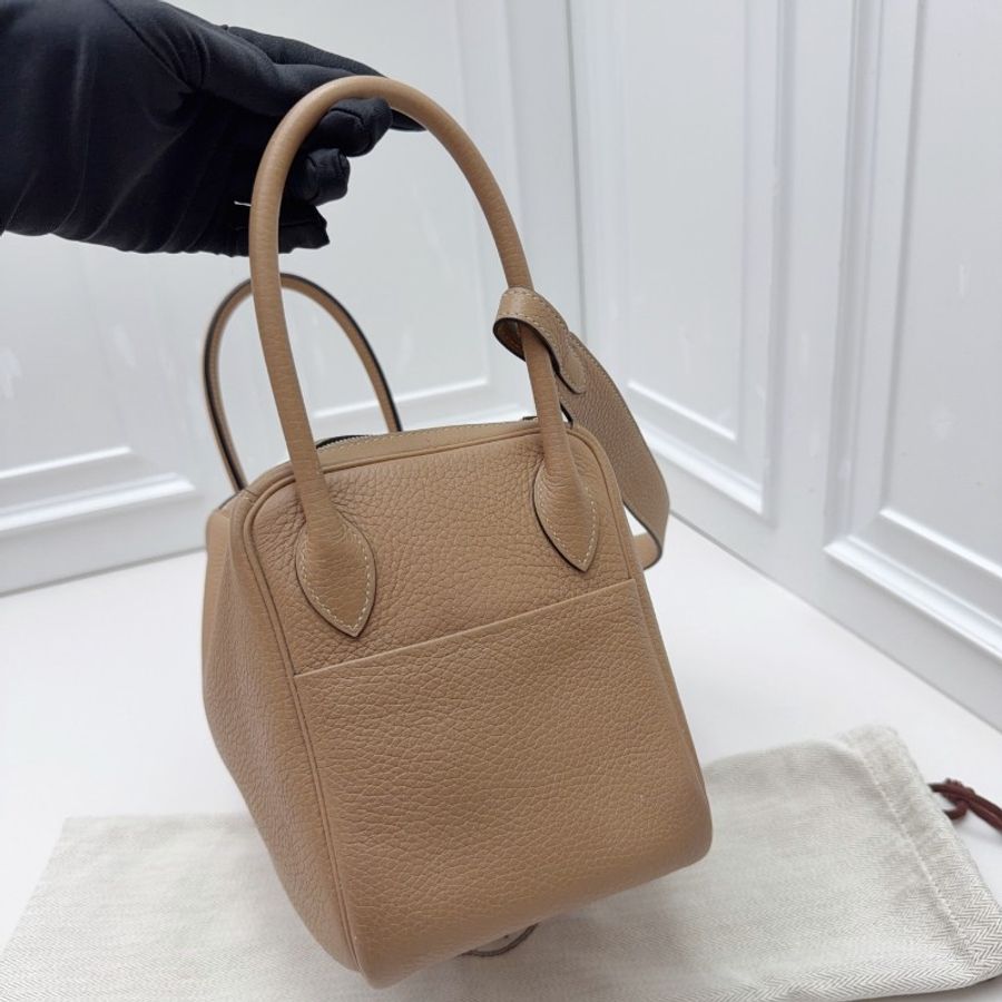 Hermès Lindy 26 4B餅乾色 TC牛皮銀扣 Z刻-2