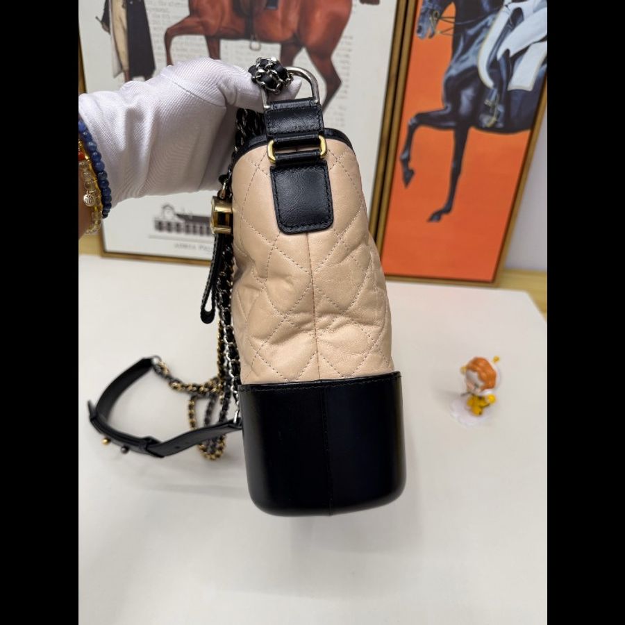Chanel 流浪 中號 米色拼黑色-2