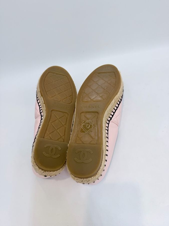 Chanel 粉紅羊皮菱格紋漁夫平底鞋38碼-9