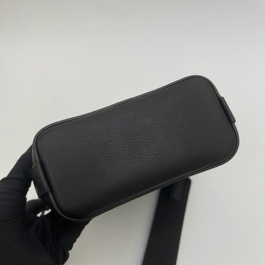 LV Noe Sling 水桶包-1