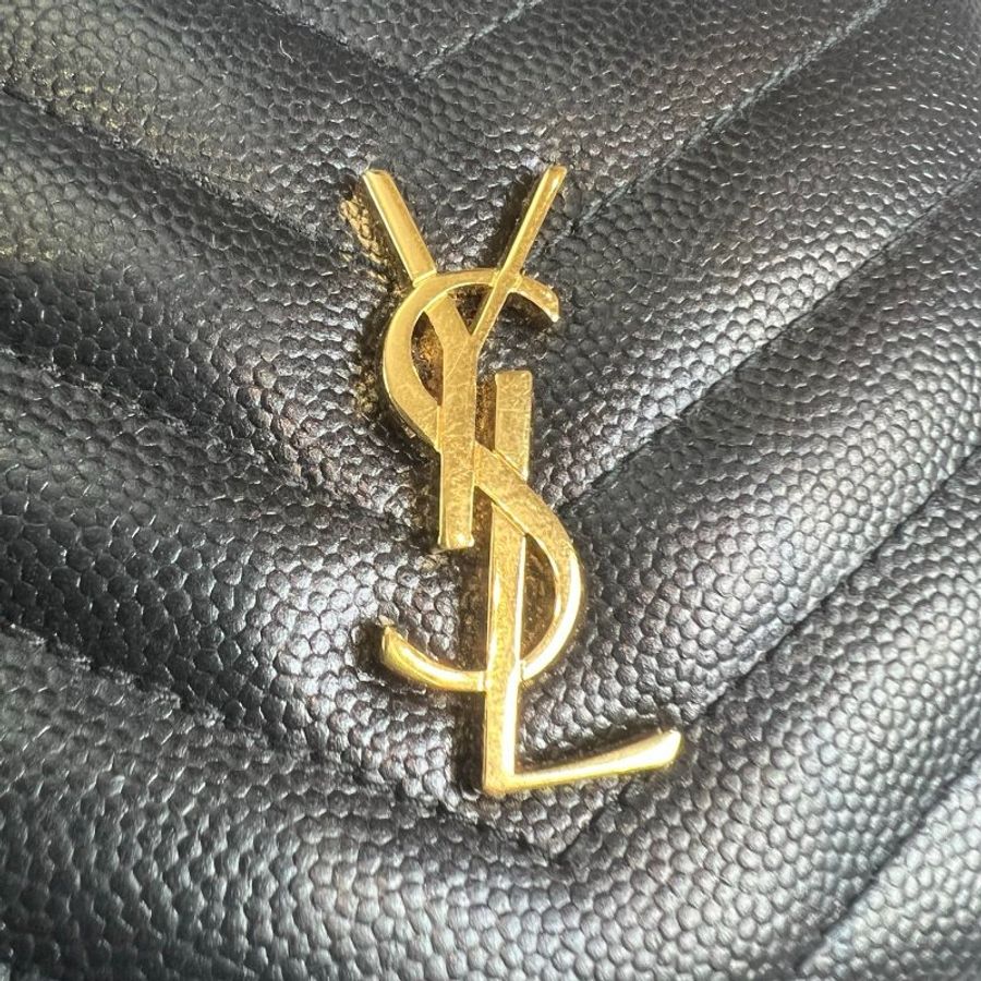 YSL 575879 黑魚子醬對開短夾-12