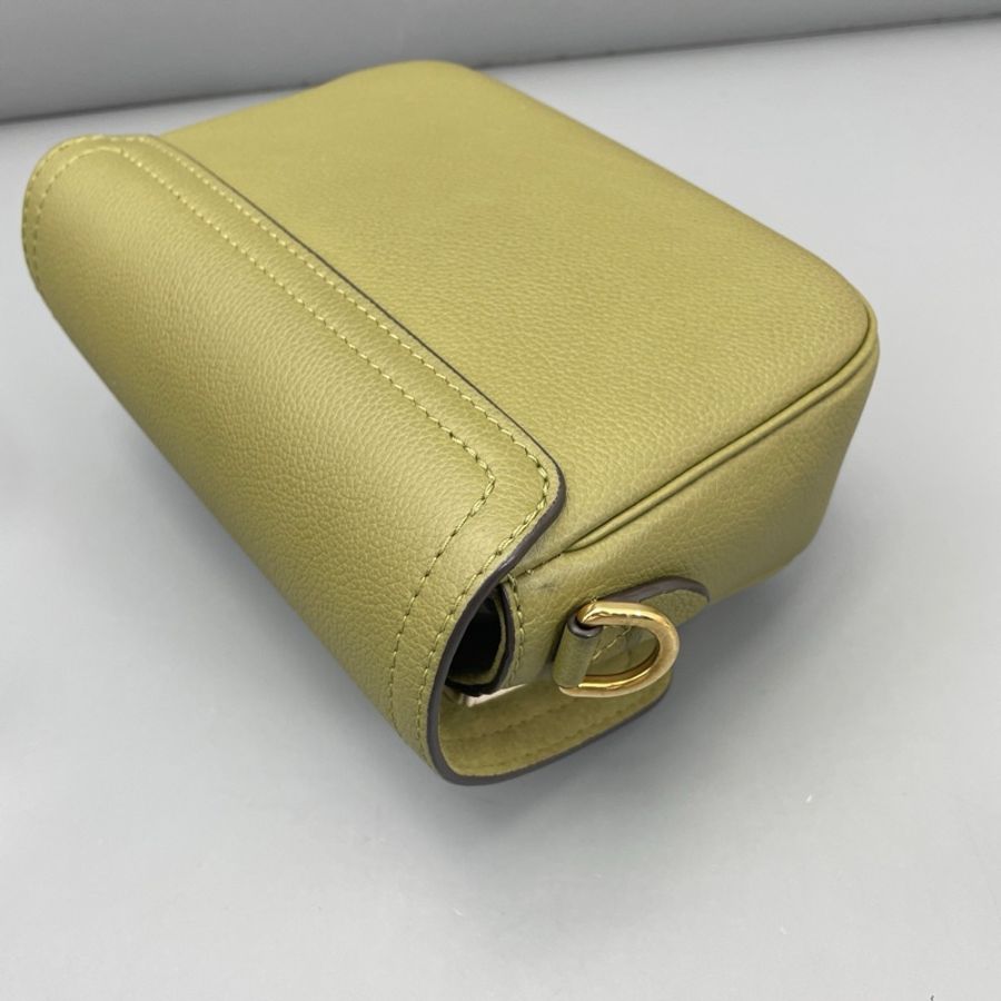 LV 路易威登 lockme新款單肩包橄欖綠拼白-9