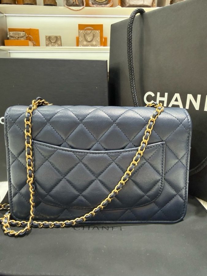 Chanel 香奈兒 woc包 深藍色 23年芯片款 經典菱格紋 金色五金-1