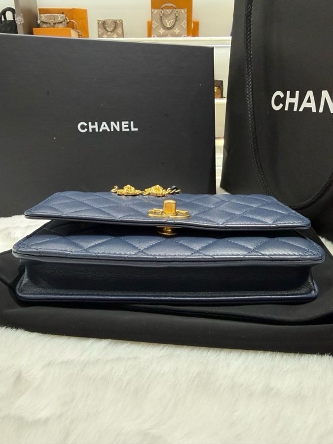 Chanel 香奈兒 woc包 深藍色 23年芯片款 經典菱格紋 金色五金-4