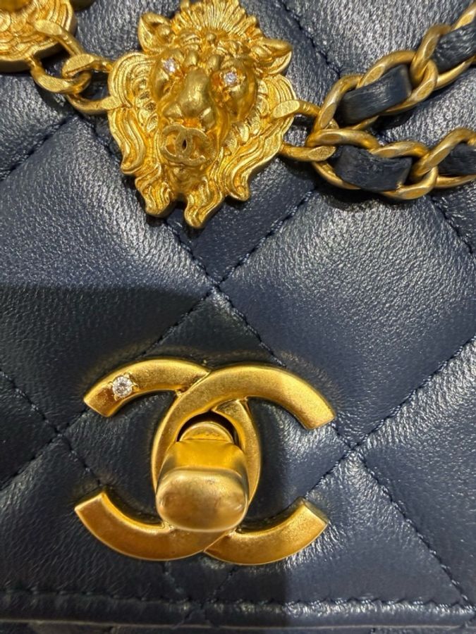 Chanel 香奈兒 woc包 深藍色 23年芯片款 經典菱格紋 金色五金-7