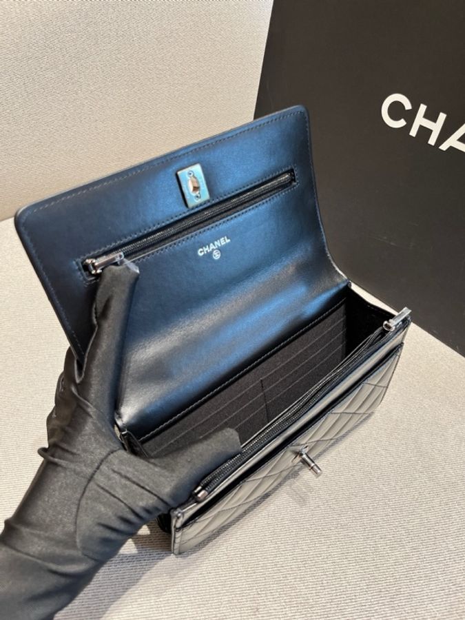 Chanel香奈兒 黑銀23K手柄woc鏈條包 晶片款99新-7