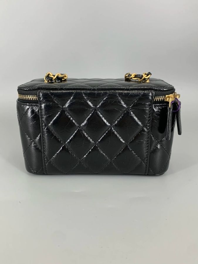 香奈兒24B化妝盒黑金油蠟皮 全套 尺寸16.5~10~8cm Chanel 24B Vanity Case, Black Shiny Calfskin & Gold Hardware, Full Set Size: 16.5~10~8 cm-3