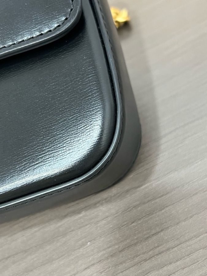 Celine/賽琳 TRIOMPHE黑金凱旋門光面牛皮腋下鏈條包單肩包-10
