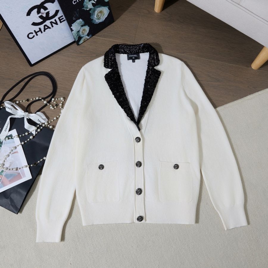 CHANEL Cardigan 米白亮片翻領外套-0